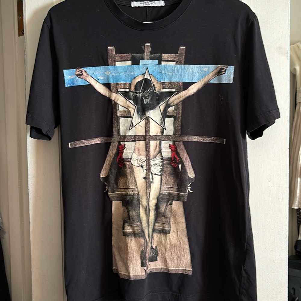 Givenchy Jesus Christ Crucifixion Imagery, Size L, cotton